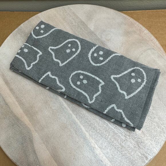 Cupcakes and Cashmere Grey Ghost Kitchen Towel 2 Pack Halloween Towels New - Picture 12 of 12
